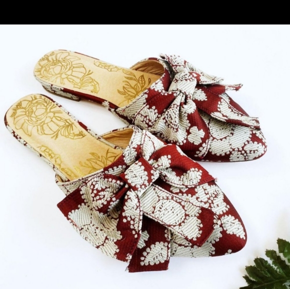 Valentina Chic Romantic Slide Burgundy & Silver Floral print Mule Sz 7 - Picture 1 of 6